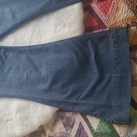 Kenneth Cole Reaction Blue Denim Y2K Style Flare Jeans Size 8 - Picture 4 of 13